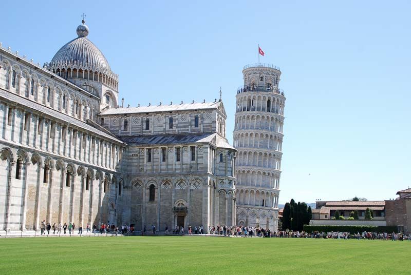 Pisa mit dem Friedhof Camposanto Monumentale und dem Campanile (Schiefen Turm)